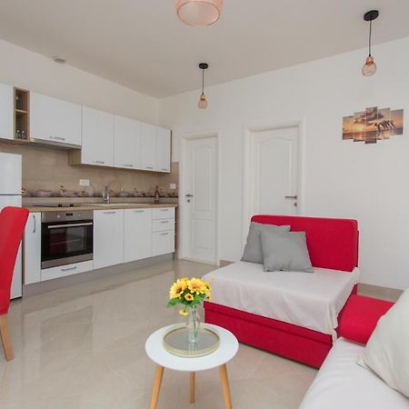 Beach Apartments Mediteran Marina Εξωτερικό φωτογραφία